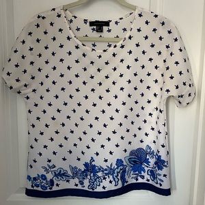 Atmosphere White and Blue Printed Short Sleeves Blouse